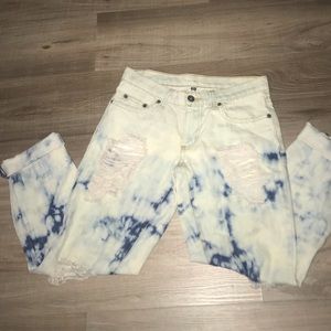 LF Carmar Acid Wash Cropped Jeans